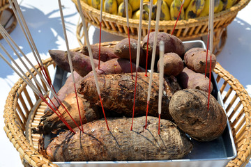 food offerings for the gods and ghosts