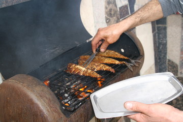 пикник, макрель на углях.