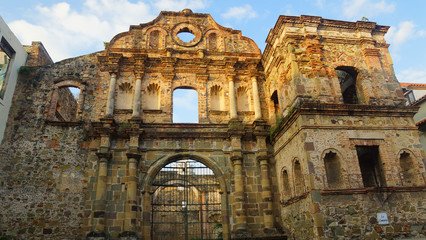 Ciudad de Panama, Panama / Panama - December 15 2014: Compania de Jesús Church were constructed around 1741. The church was destroyed by a fire in 1781 and further damaged by an earthquake in 1882 - obrazy, fototapety, plakaty