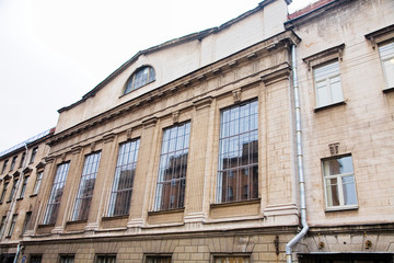 Fototapeta na wymiar Facade of an English-style building