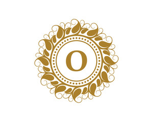 O Crest Beauty Leaf Logo