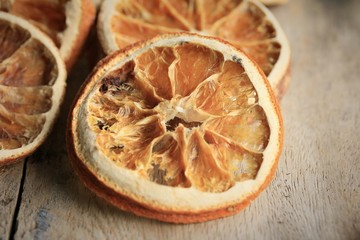 A pile dried oranges