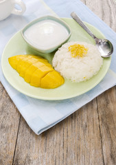 mango and sticky rice