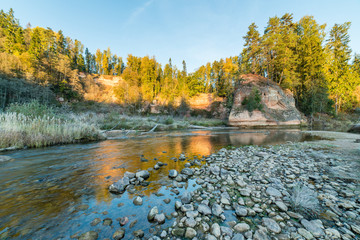 Obraz premium sandstone cliffs in Gauja national park