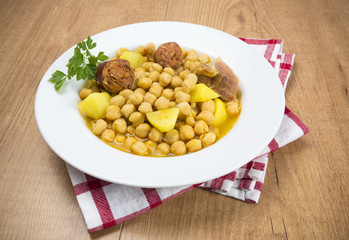 Plato de garbanzos