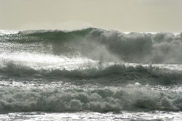 F, Bretagne, Finistère, aufgewühltes, tosendes Meer mit mächtigen Wellen bei Esquibien