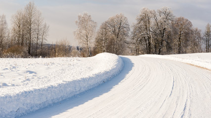 Obraz premium empty road in the countryside in winter