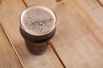 Pint beer glass