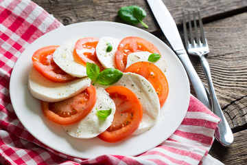 Fresh Caprese Salad