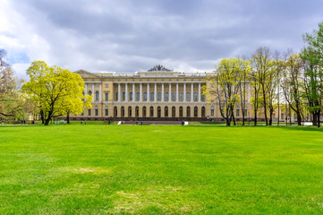Obraz premium Mikhailovsky Palace and Park in St. Petersburg, Russia