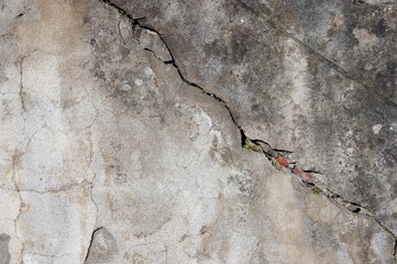 mur fissuré