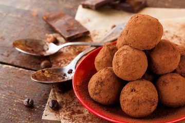 homemade chocolate candy truffles