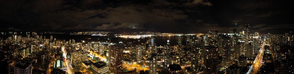 Fototapeta na wymiar Vancouver at Night