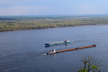 Obraz premium ship floats on the river