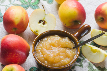 fresh apples and apple jam