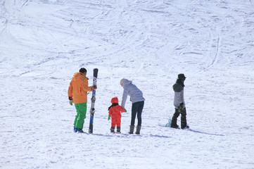 スキー場の家族