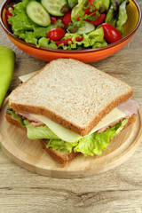 sandwich et salade composée 26032016
