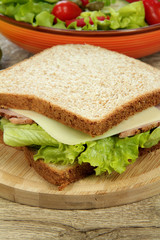 sandwich et salade composée 26032016