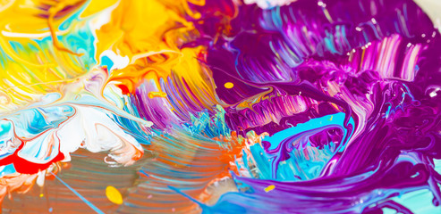 Farbmischung mit Gouache-Farben