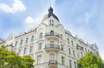 Eckhaus, Altbau in Berlin