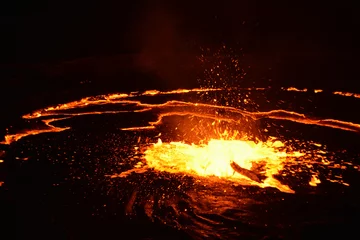 Selbstklebende Fototapete Vulkan Ausbruch des Vulkans Erta Ale