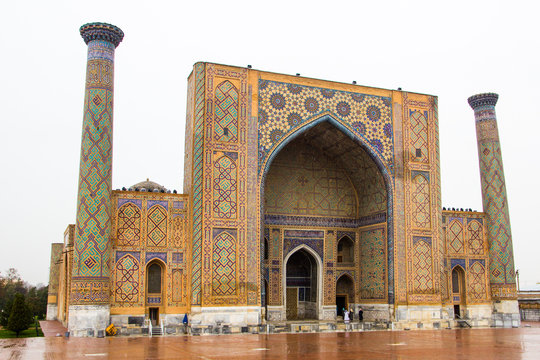 Samarkand, Uzbekistan: The Ulugbek madrassah in Registan square