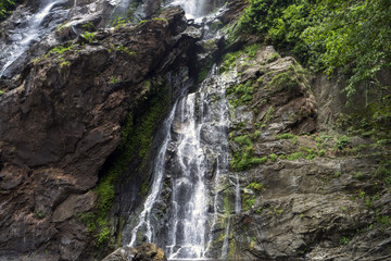 Naklejka premium Khlong Lan Waterfall