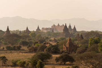 Fototapeta na wymiar Pagoda landscape the plain of Bagan , Myanmar