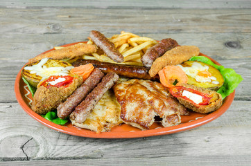 Clay mixed meat plate