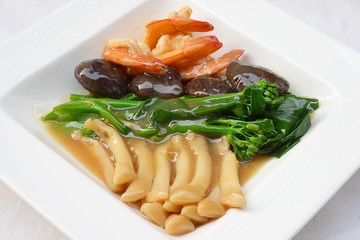 Braised Sea Asparagus Clams with broccoli