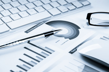 Preparing average sales report