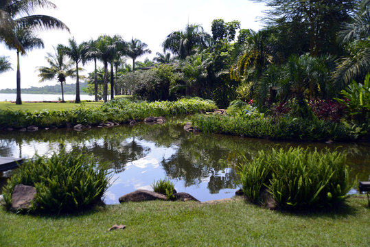 victoria g&ouml;l&uuml;