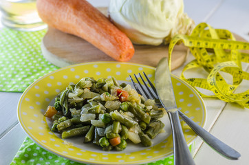Dietary appetizer of green beans with vegetables