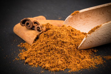 cinnamon sticks with powder.