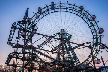 Riesenrad im Prater Wien bei Sonnenuntergang
