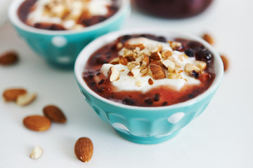 breakfast with yoghurt