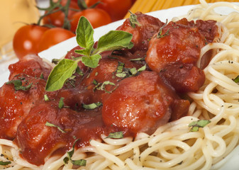 Spaghetti pasta with meatballs and tomato sauce