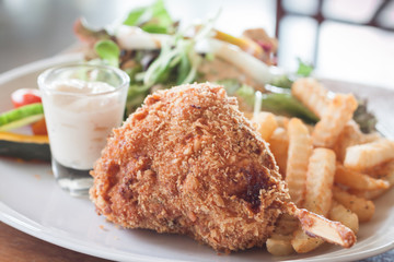 Deep chicken fried with salad