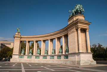 Fototapeta na wymiar Monument in Budapest, Hungary