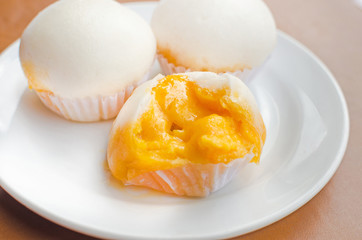 Close up Dim Sum in white dish Steamed Bow