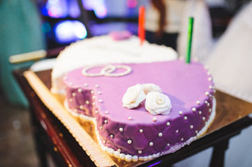 Cream Roses on Violet Cake