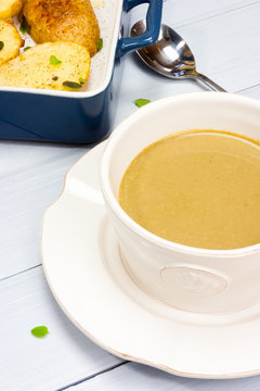 Cream sorrel soup