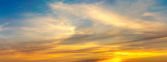 Obraz na płótnie Canvas Panorama sunrise and sunset