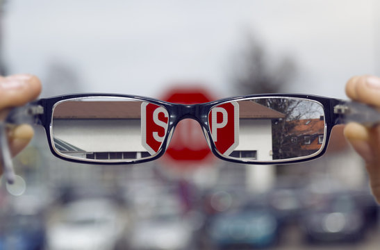 Sch&auml;rfer sehen mit einer Brille