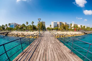 Muurstickers Limassol, Enaerios Seafront, uitzicht vanaf oude houten pier. Cyprus © kirill_makarov