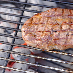 entrecote on grill
