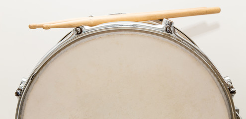Drumsticks on the snaredrum