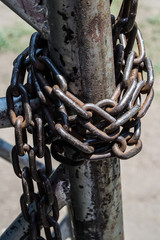 Poles chains