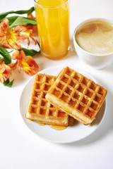 breakfast with waffles
