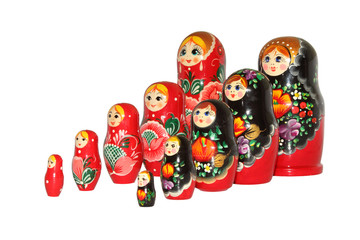 русская матрешка на белом фоне